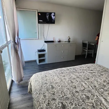 Appartement Cosy Monplaisir Lumière Metro 8 *