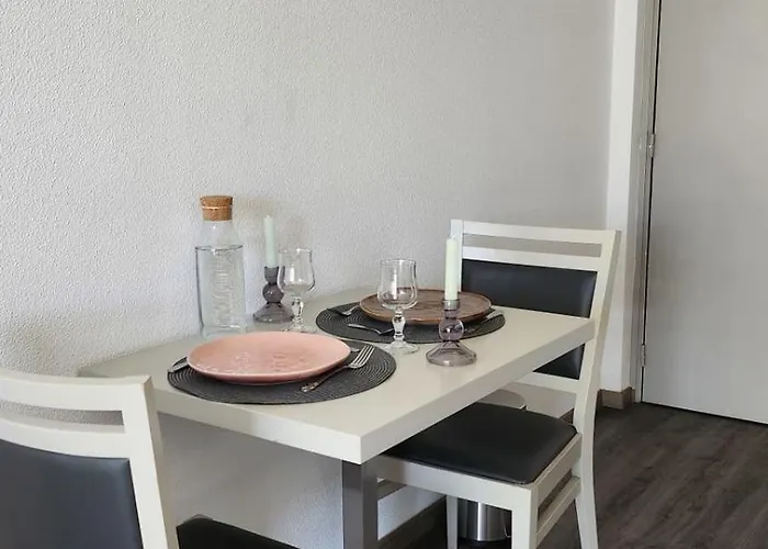 Apartment Cosy Lumiere Metro Lyon 8 *
